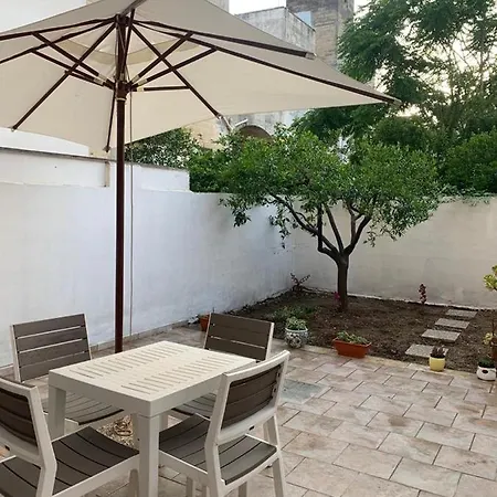 Origini - Apartment With Private Garden Lecce Exterior photo